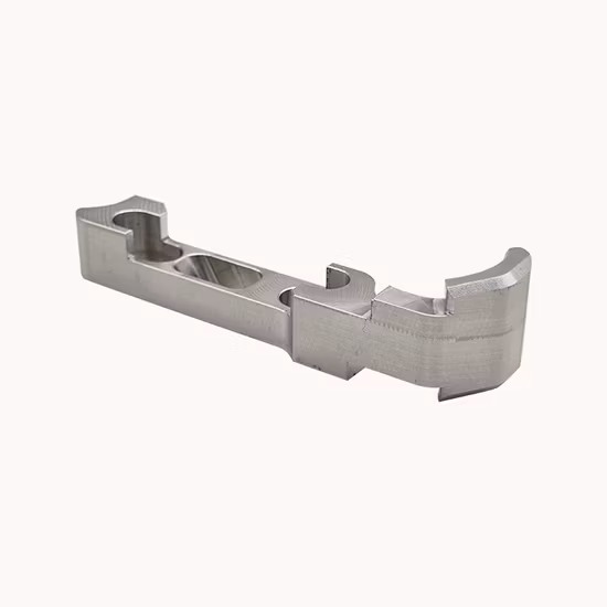 Mecanizado CNC Ingeniero de procesamiento de fresado Fabricación de láminas Mecanizado CNC personalizado